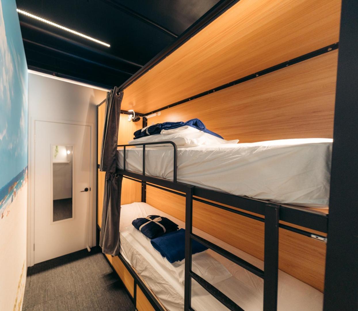 Capsuleaccom Hostel Gold Coast Luaran gambar